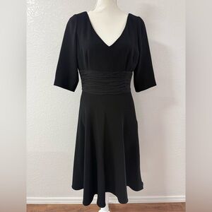 MAGGY LONDON Elegant Black V-Neck Dress zs 8